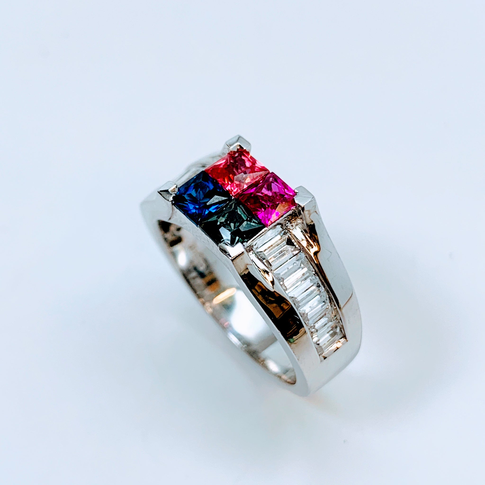 MULTICOLOR SAPPHIRE RING