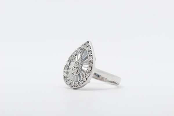 STERLING SILVER DIAMOND RING