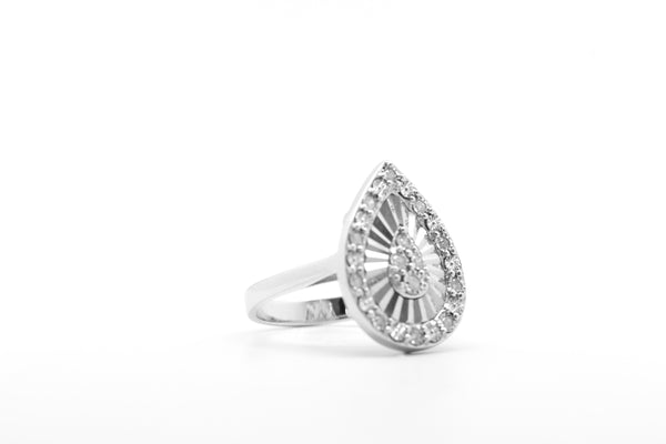 STERLING SILVER DIAMOND RING