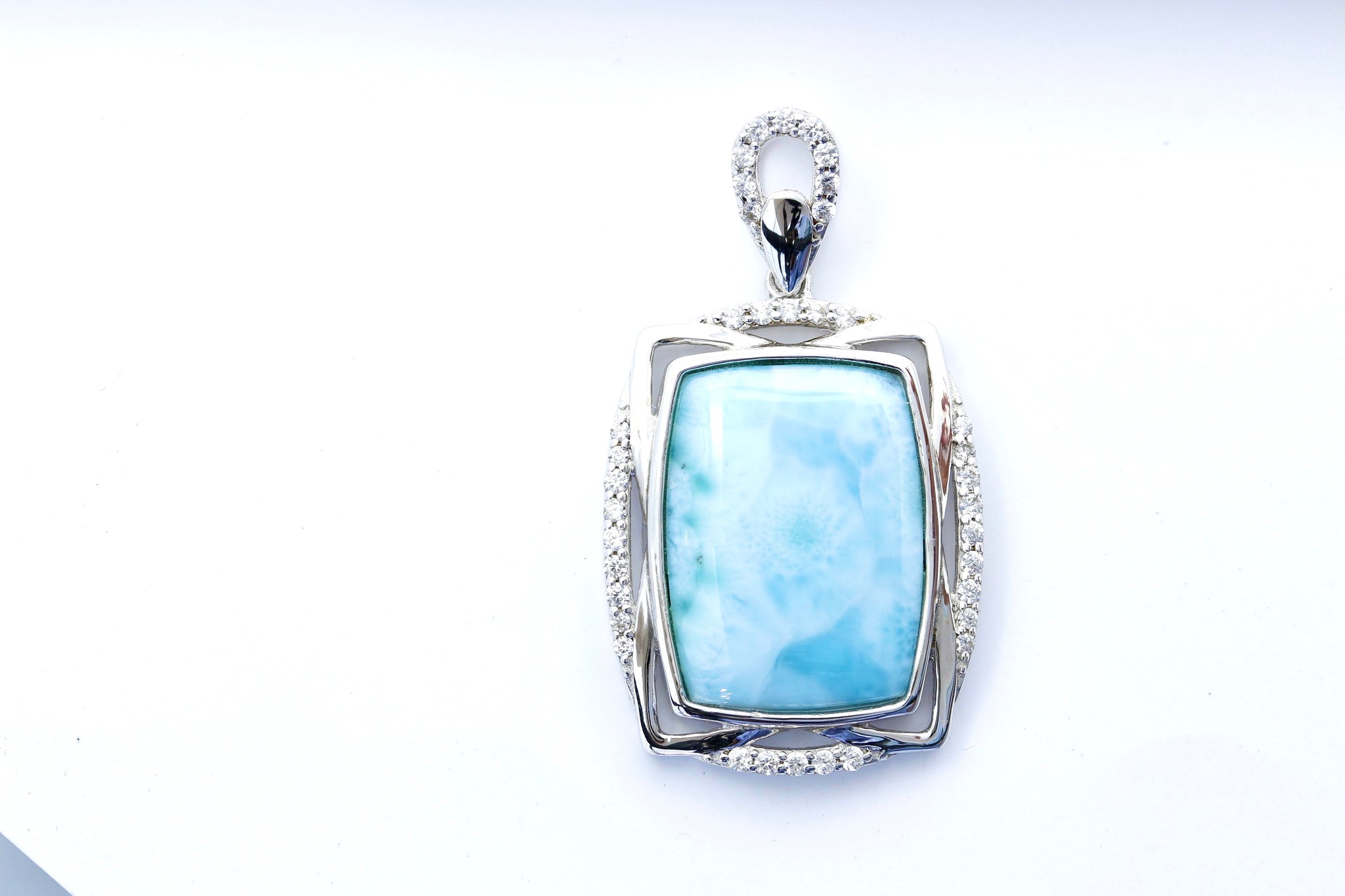 BEAUTIFUL LARIMAR RECTANGLE PENDANT