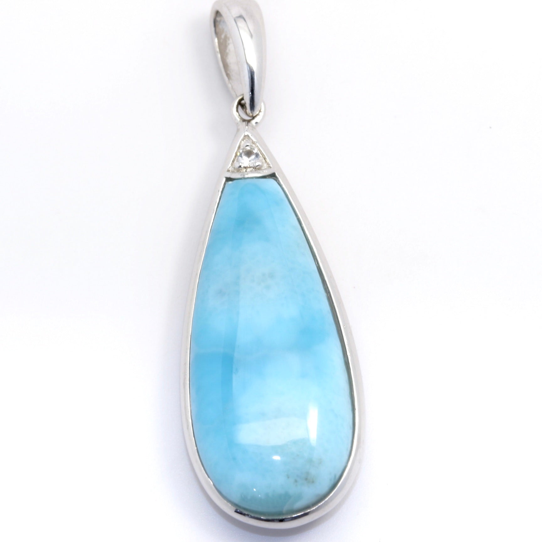BEAUTIFUL LARIMAR OVAL PENDANT