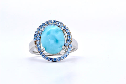 STUNNING OVAL SHAPE LARIMAR RING