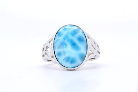 STUNNING OVAL SHAPE LARIMAR RING