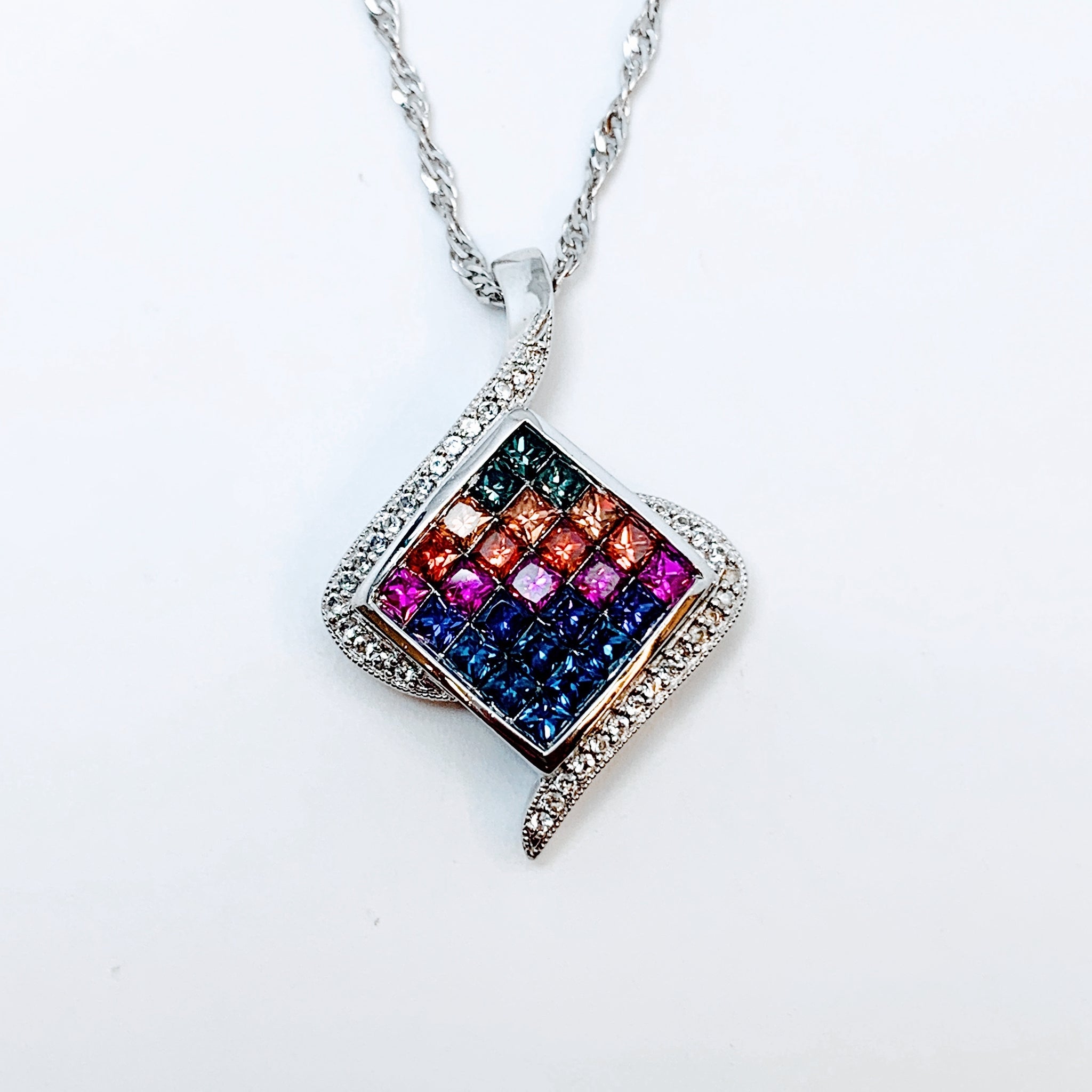 MULTICOLOR SAPPHIRE PENDANT