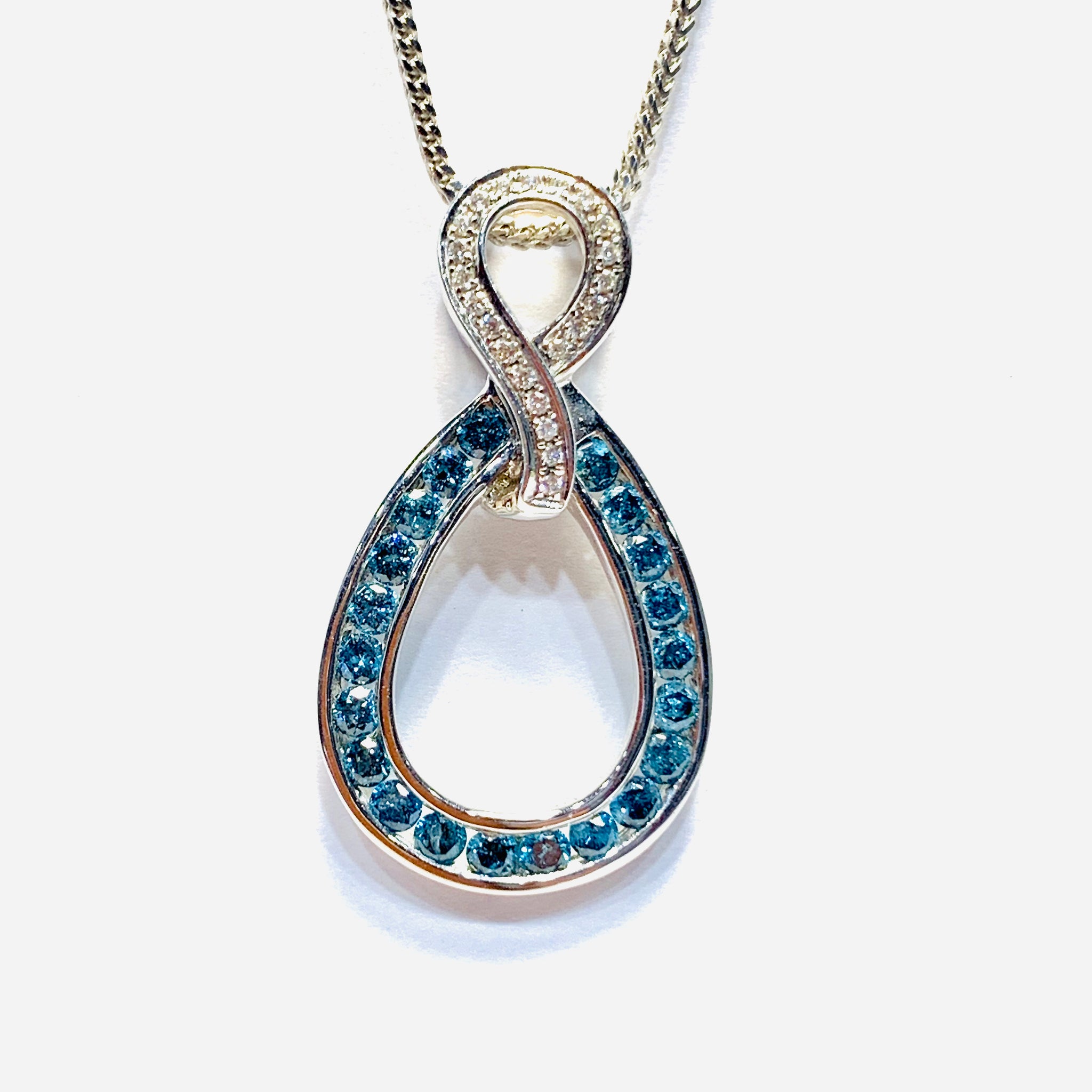 BLUE DIAMOND PENDANT
