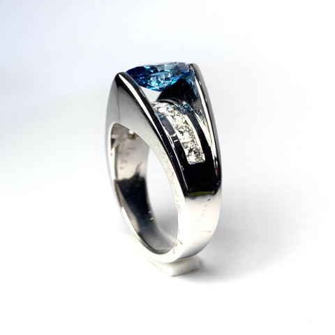 BLUE DIAMOND RING