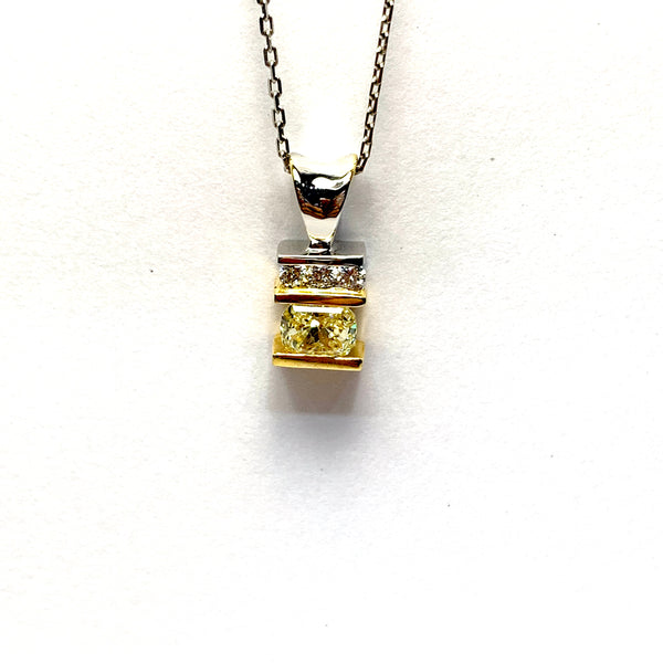NATURAL YELLOW DIAMOND PENDANT