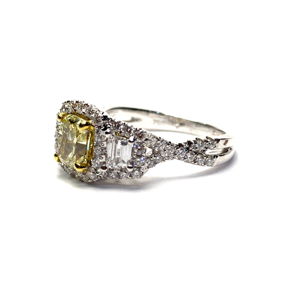 NATURAL YELLOW DIAMOND RING