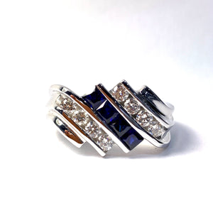 MEN’S BLUE SAPPHIRE RING