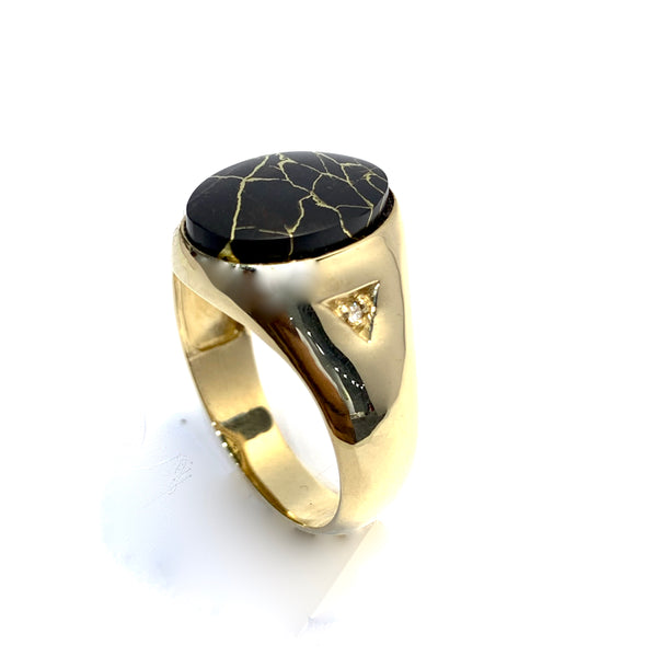 MEN’S BLACK GOLD IN QUARTZ RING