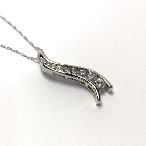 DIAMOND PENDANT