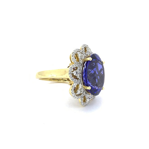 EXCEPTIONAL TANZANITE AND DIAMOND RING