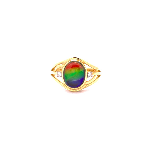 OVAL SHAPE AMMOLITE AND DIAMOND RING