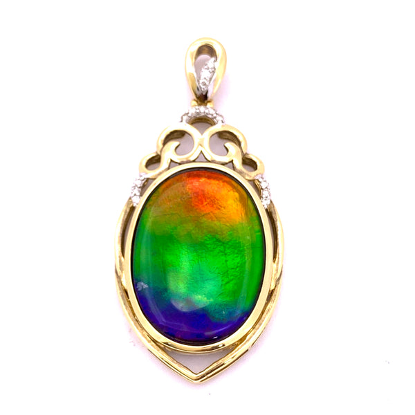 OVAL SHAPE AMMOLITE AND DIAMOND PENDANT