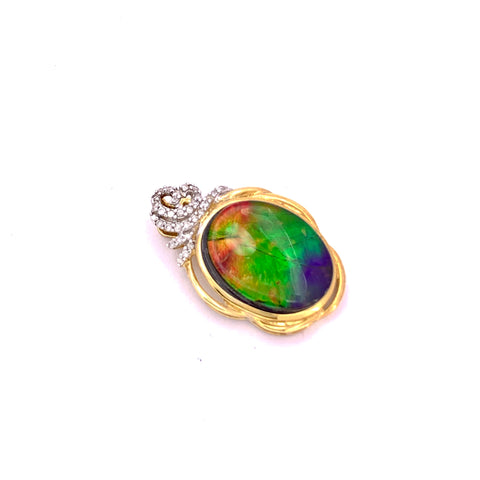 OVAL SHAPE AMMOLITE AND DIAMOND PENDANT