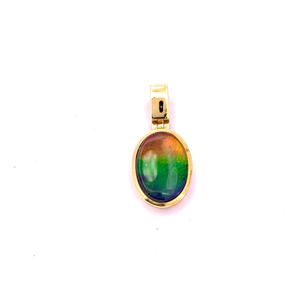 OVAL SHAPE AMMOLITE PENDANT