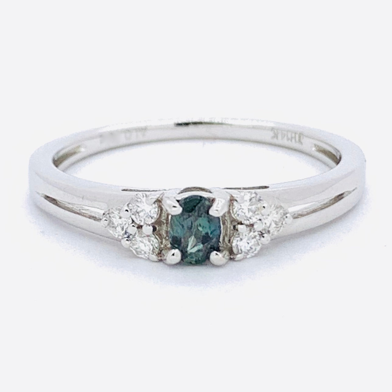 NATURAL ALEXANDRITE RING